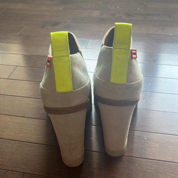 Hunter light grey suede booties size 9 - Picture 3 of 7